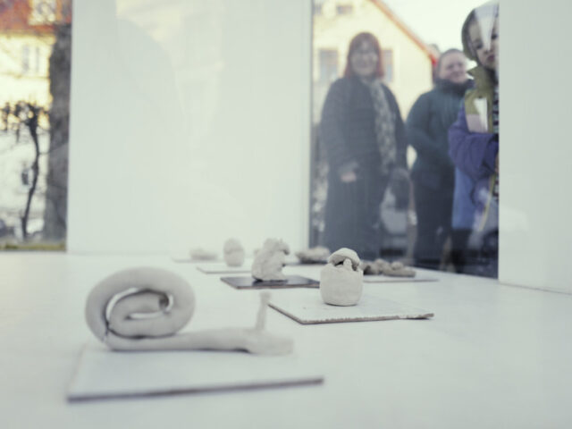 TONSTÜCKE: Ausstellung 2. April bis 7. Mai 2025